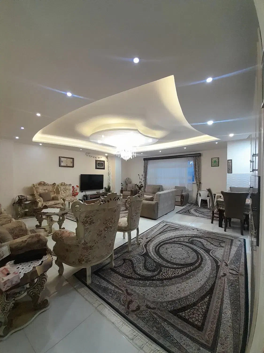 7c94f0f8-27e2-4cf8-a56e-2e56bb77 ۱۴۳متری ۳خوابه تک واحدی ۲پارکینگ در رودباری - Image 1